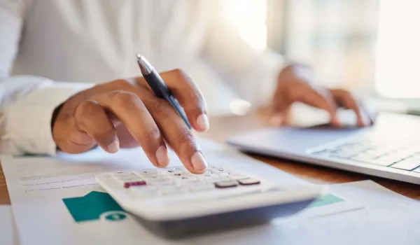 फाइनेंस में हैड ऑफ डिपार्टमेंट की चार पोस्ट इसी माह एक साथ होंगी खाली