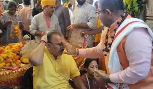 देवनानी ने त्रिपुरा सुंदरी मंदिर में की पूजा-अर्चना