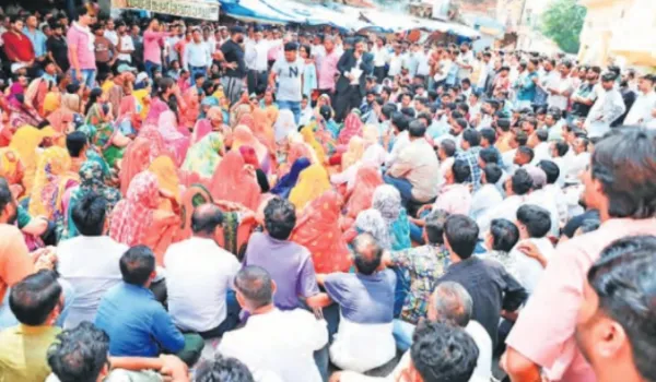 गाइड की मौत के बाद बवाल... बाजार से महल तक बंद